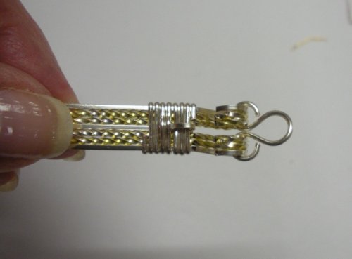 Judy Larson's Two-tone Beaded Bangle - , Classic Wire Jewelry, Wire Wrapping, Wrapping, Wire Wrapping Jewelry, attach the eye